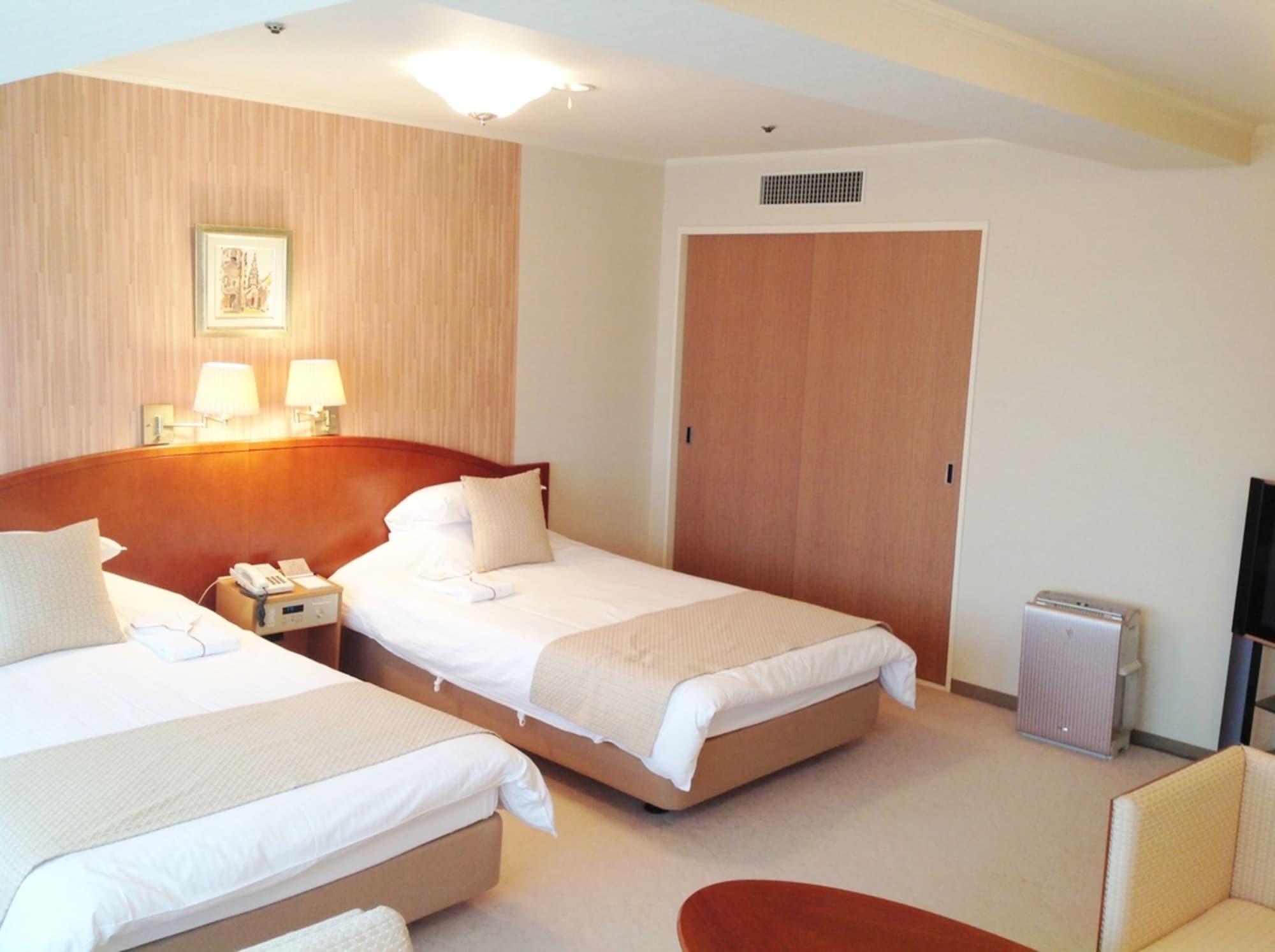 Okayama Plaza Hotel Εξωτερικό φωτογραφία