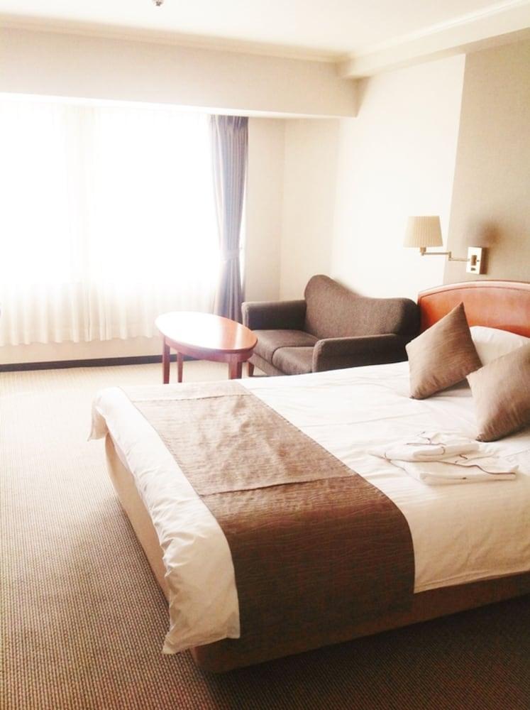 Okayama Plaza Hotel Εξωτερικό φωτογραφία
